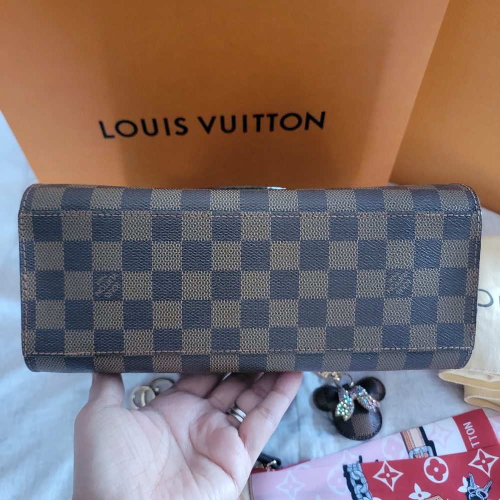 COPY - 🤎Louis Vuitton Damier Ebene Triana Handbag🤎 - Picture 10 of 17